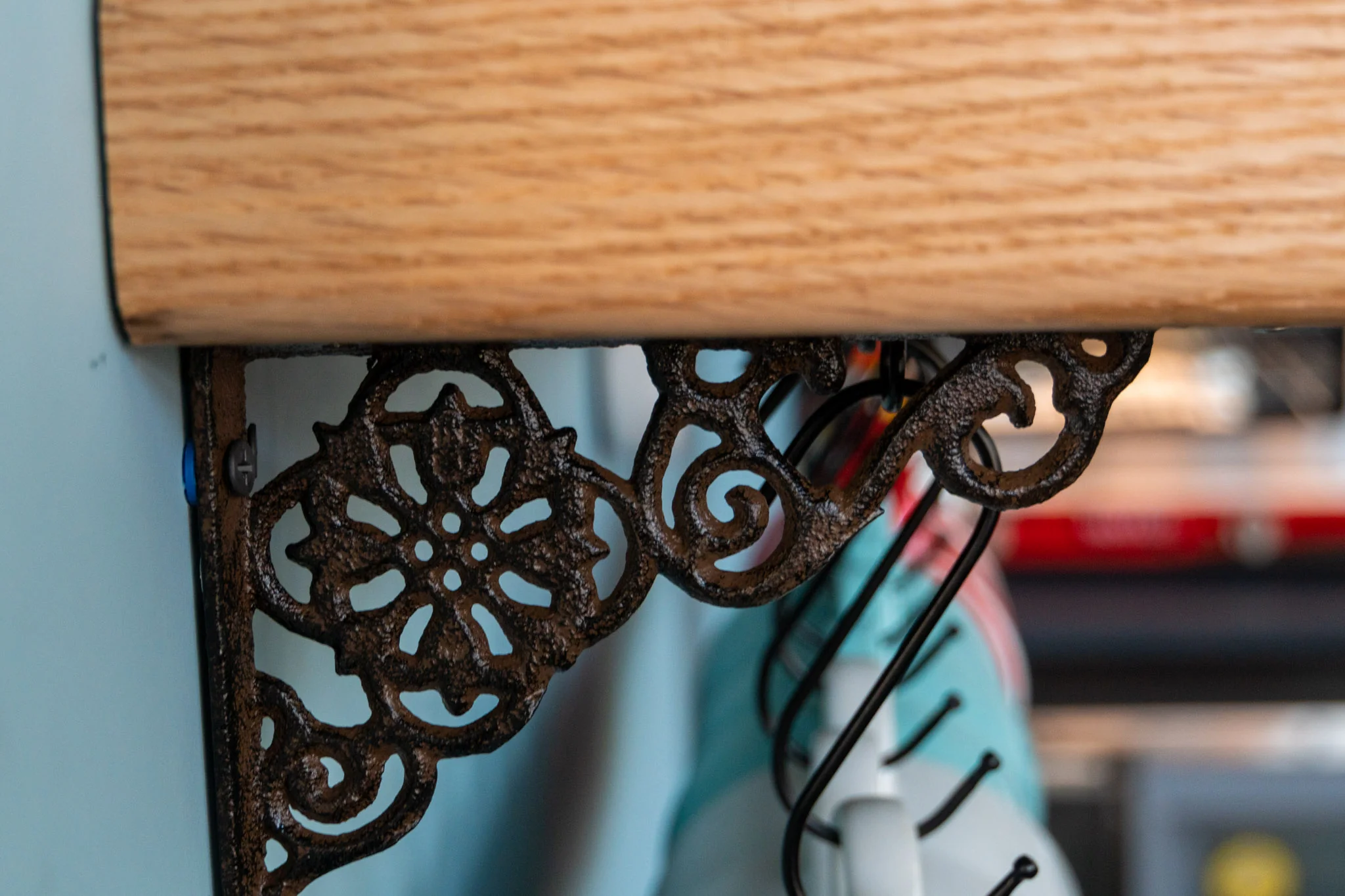 Coffee Mug Shelf for Glasses and Coffee Cups - Image 3