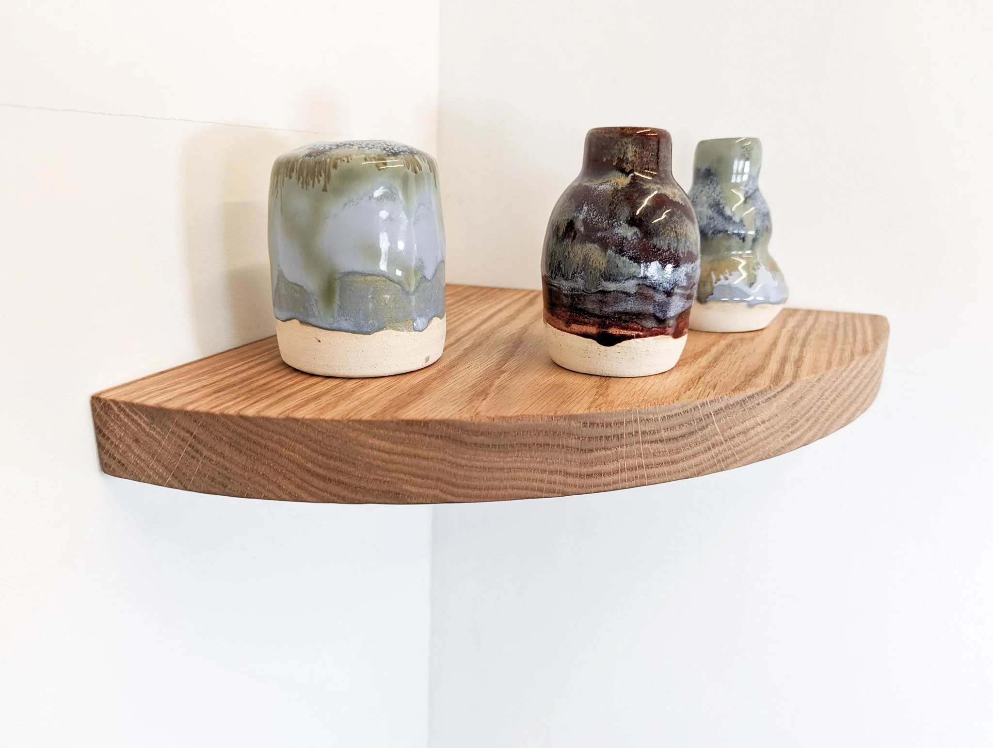 Floating Corner Shelf with Round Edge in Mahogany - Image 7