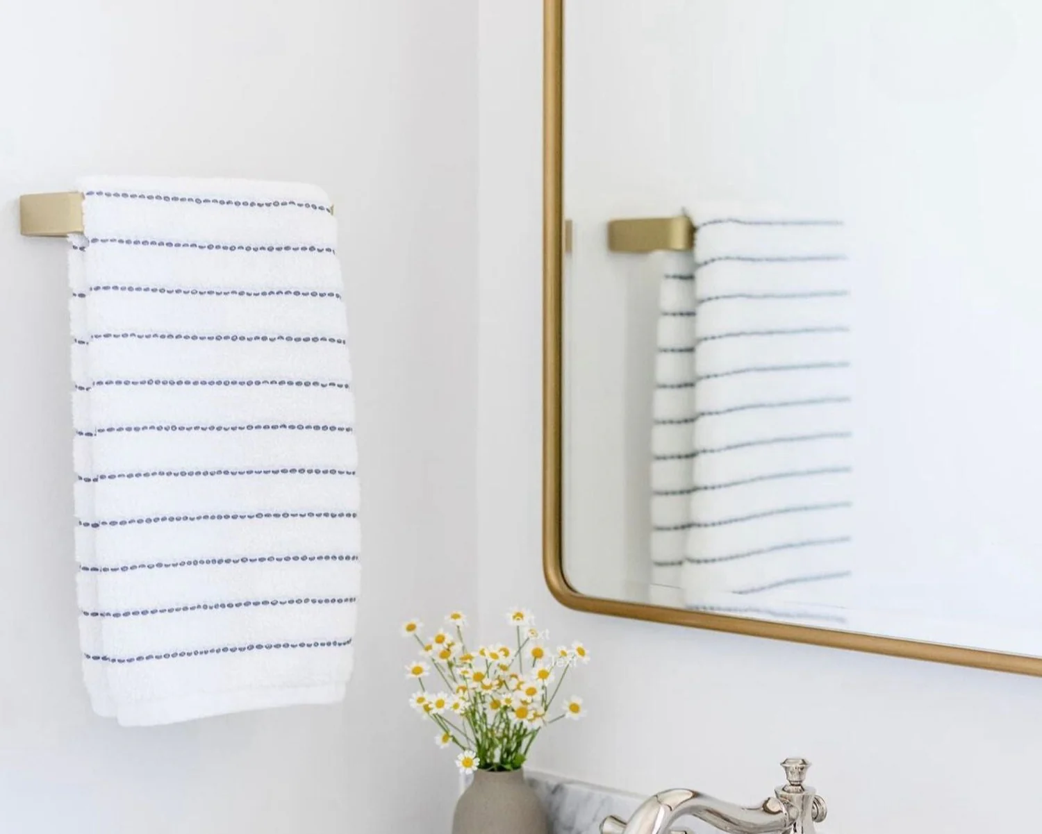 Steel Hand Towel Bar - Image 3