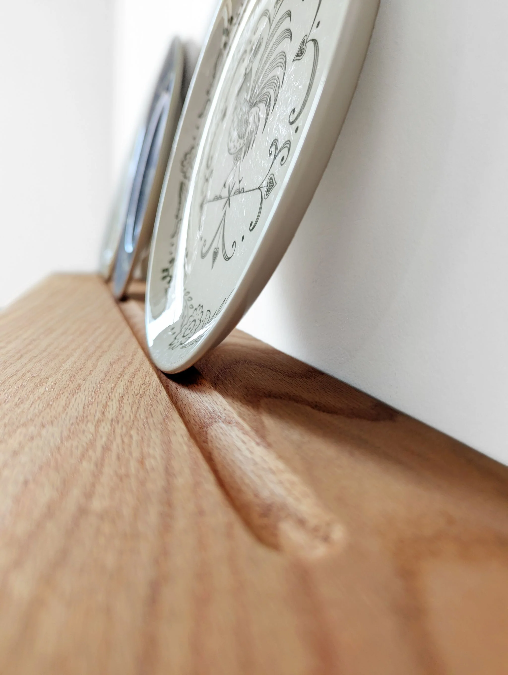 Plate Display Shelf in Oak - Image 3