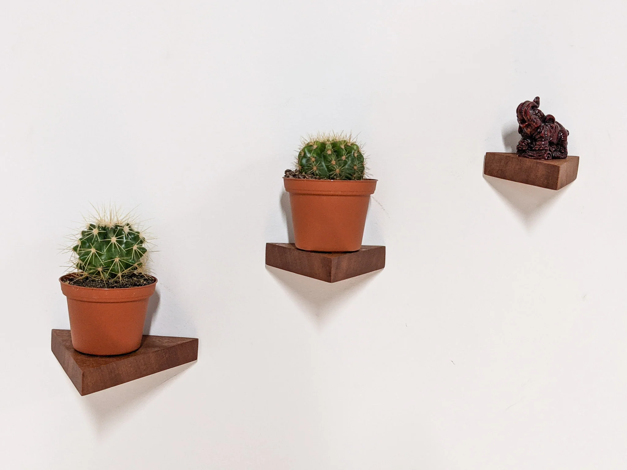 Small Triangle Display Shelf in Oak - Image 9